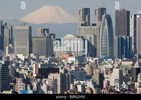 Mount Fuji und Shinjuku Bezirk Wolkenkratzer-Skyline Tokio Dienstag, 3. März 2009 Stockfoto