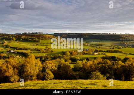 Cotswolds Hügellandschaft in der Nähe von Uley von Cam lange Down Cotswolds Gloucestershire England UK Stockfoto