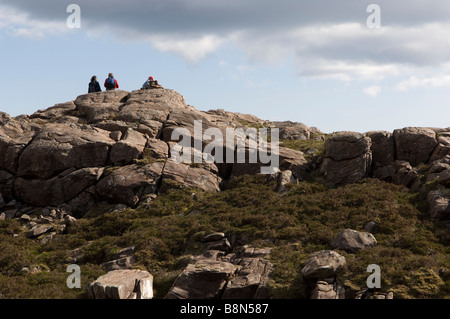 Zwei Frauen Wanderer auf Bealach Na Ba Applecross Schottland United Kingdon Nordwesteuropa Stockfoto