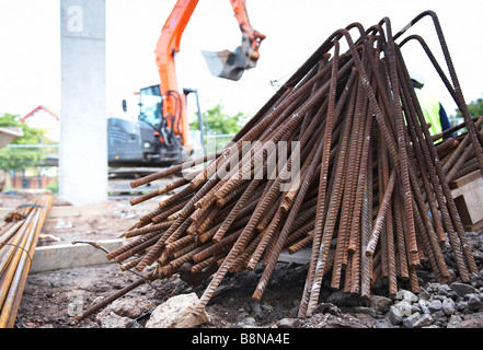 Nahaufnahme von Verstärkung Stahl Metallstäbe auf einer Baustelle. Stockfoto