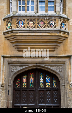 Eingangstüren, Oriel College in Oxford Stockfoto