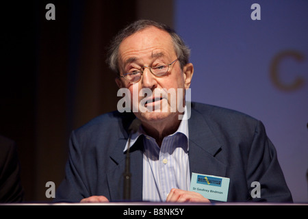 Das Übereinkommen über moderne Liberty London England 28. Februar 2009 Sir Geoffrey Bindman Stuhl BIHR Stockfoto