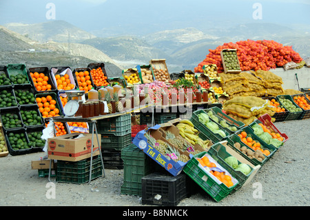 Obst und Gemüse am Straßenrand verkauft Spanien Südeuropa Stockfoto