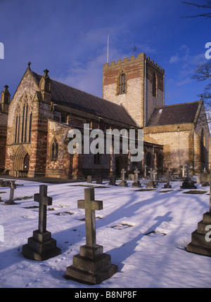 St Asaph Cathedral im Schnee St Asaph Denbighshire North Wales UK Stockfoto