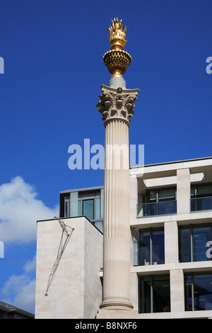 Spalte am Paternoster Square City of London England Stockfoto