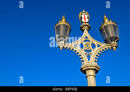 Beleuchtung von Standard auf Lendal Bridge York, Yorkshire, England, UK Stockfoto