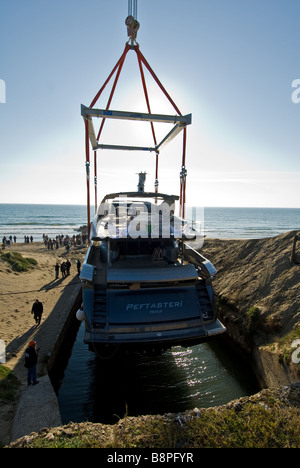 Start der Yacht Rizzardi Tecnema 120 in Sabaudia in Italien Stockfoto