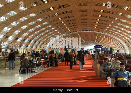 Frankreich-Paris-Charles de Gaulle International Flughafen Terminal E Transit lounge Stockfoto