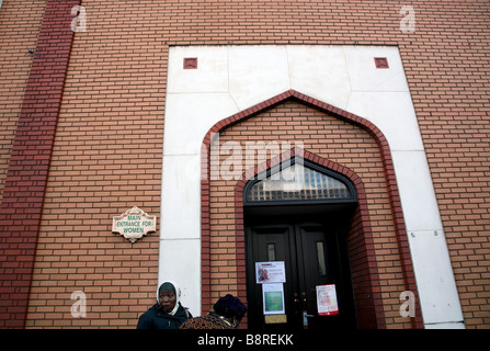 Frauen Eingang nach East London Mosque, Whitechapel, London Stockfoto