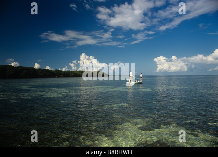 Fliegenfischen Sie mit Captain Bill Schwicker Ausschalter oberen Hafen in Big Pine Key Florida Stockfoto