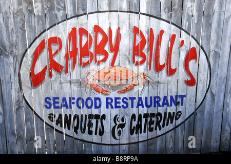 Malte Zaun Panel Zeichen für Crabby Bills Restaurant Clearwater Beach Florida USA Stockfoto