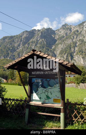 Blick auf die Berge in der Nähe von Salzburg in Österreich von den Untersberg. Stockfoto