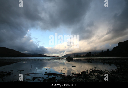 Abendsonne über Derwent Water in Cumbria Seenplatte Stockfoto