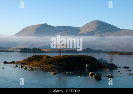 Die Blackmount Reihe von Bergen über man Na h-Achlaise, Rannoch Moor, Highland Region, Scotland, UK Stockfoto