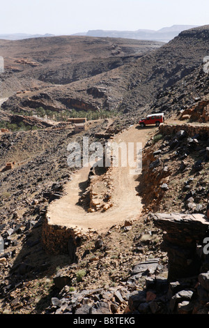 Piste zwischen Nekob und Boumalne Dadès (zwischen Vallée du Dadès und Vallée du Drâa, Marokko). Stockfoto