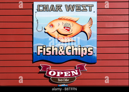 Zeichen für Fish &amp; Chips-Restaurant am Stearns Wharf, Santa Barbara, Kalifornien, USA Stockfoto