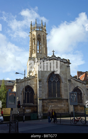 Achteckige Glockenturm von alle Heiligen Kirche St. Helena s Square City of York North Yorkshire England UK Stockfoto