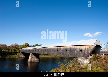 Die Cornish-Windsor-Brücke ist die längste gedeckte Holzbrücke in den Vereinigten Staaten. Stockfoto