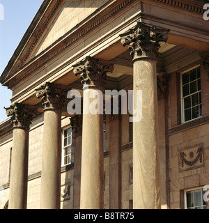 Detail des wichtigsten Portikus auf der South Front von Tatton Park Stockfoto