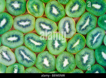 Muster der Kiwi FRUCHTSCHEIBEN Stockfoto