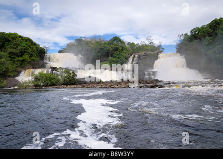 Salto Wadaima Wasserfälle in der Lagune von Canaima NATIONAL PARK-Venezuela-Südamerika-Amerika Stockfoto