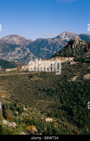 Sainte-Agnes ist Europas höchste Küstendorf (800 Meter) Stockfoto