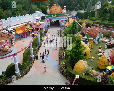 Gardaland ist der größte Vergnügungspark Italiens s und befindet sich in der beliebten Urlaub Tourismus Ferienregion am Gardasee Stockfoto