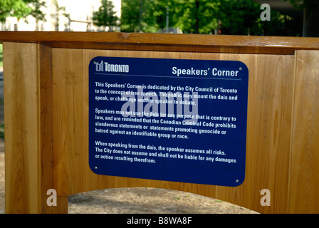 Gedenktafel am Podium der Speaker es Corner in Toronto Kanada. Stockfoto