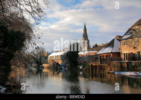 Landschaft-Winter-Schnee-Szene-Fluss Welland Stamford Town Lincolnshire Grafschaft England UK Stockfoto