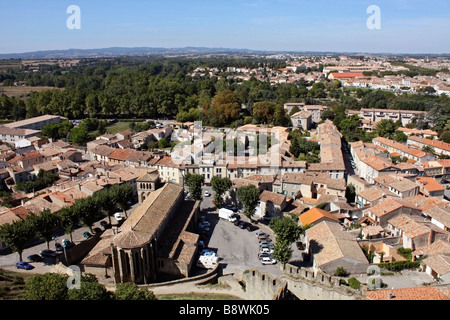 Anzeigen der alten Stadt von der Stadtmauer von Chateau Comtal, Carcassonne, Languedoc, Frankreich Stockfoto