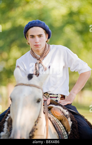 Young-Gaucho-Reiten - Argentinien Stockfoto