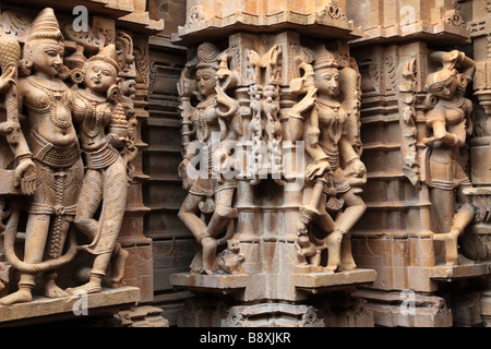 Indien Rajasthan Jaisalmer Jain Tempel innen Skulpturen Stockfoto