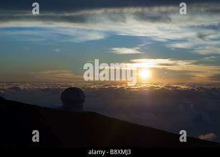 Sonnenuntergang mit dem Gran Telescopio Canarias (Grantecan - AGB) Stockfoto