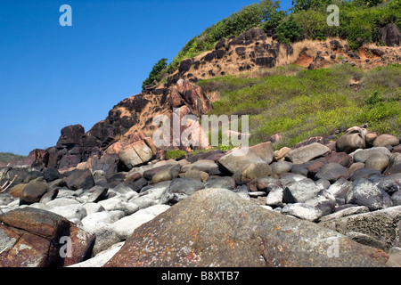 Felsigen Klippe Küste Ansicht. Stockfoto