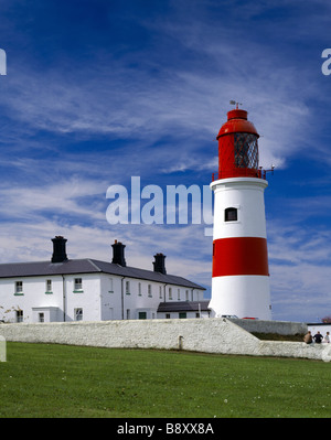 Souter Leuchtturm in Marsden, Tyne & Verschleiß. Der Leuchtturm 1871 eröffnet und war die erste, elektrischen Wechselstrom Stockfoto