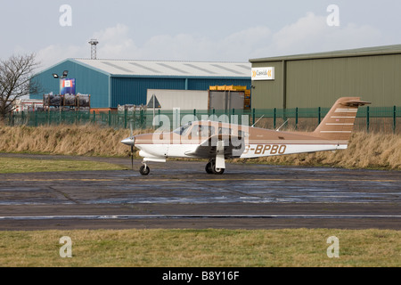 Piper PA-28RT-201T Turbo Cherokee Arrow IV G-BPBO Abschluss Endkontrolle vor dem Take-off Sandtoft Airfield Stockfoto