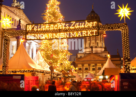 Weihnachtsmarkt auf dem Gendarmenmarkt Berlin-Deutschland Stockfoto