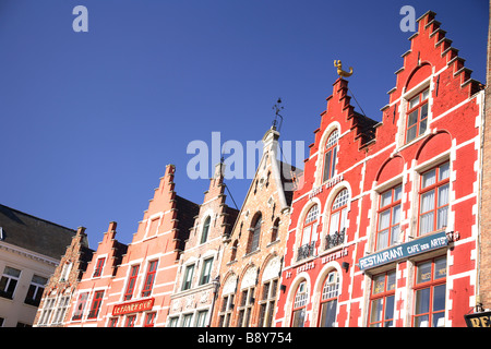 Brügge, Brügge, Flandern, Belgien, Markt, Corbie Giebel, restaurants Stockfoto