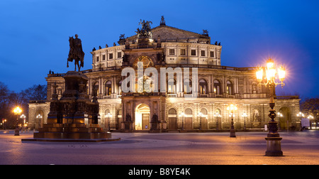 Semperoper Opernhaus Dresden Sachsen Deutschland Stockfoto