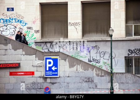 Brüssel Belgien Place De La Justice Gerechts Graffiti und Straßenschilder in der Hauptstadt Stockfoto