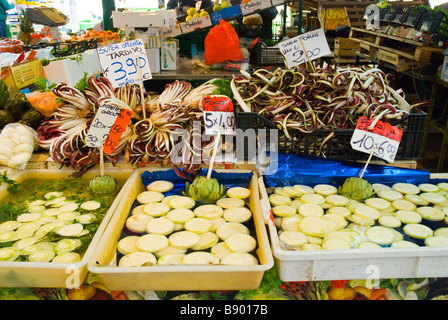 Gemüse im Markt von Rialto in Venedig Italien Europa Stockfoto