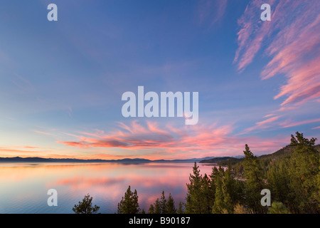 Sonnenuntergang vom Logan schwärmen Vista Point off Highway 50, Zephyr Cove, Lake Tahoe, Nevada, USA Stockfoto