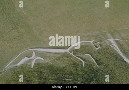 Luftaufnahme des des Uffington White Horse geschnitzt eine alte Kreidefigur in den Hügeln von Oxfordshire Stockfoto