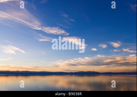 Sonnenuntergang vom Logan schwärmen Vista Point off Highway 50, Zephyr Cove, Lake Tahoe, Nevada, USA Stockfoto