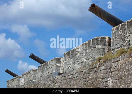 Kanonen vom ersten Weltkrieg in Needham Punkt, Barbados, "Carlisle Bay" Stockfoto