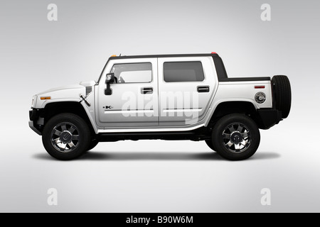 2009 Hummer H2 in Silber - Treiber Seitenprofil Stockfoto