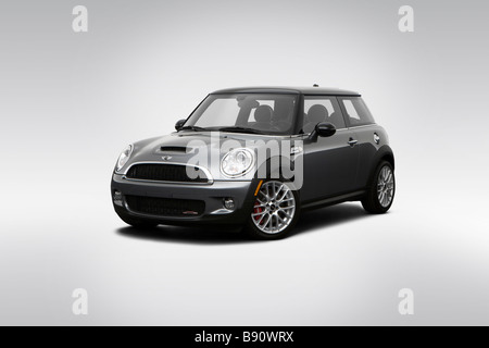 Drehen Sie 2009 Mini Cooper John Cooperworks in Silber - Front Ansicht Stockfoto