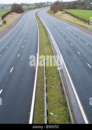 die M61-Autobahn für den Verkehr nach einem Unfall gesperrt Stockfoto