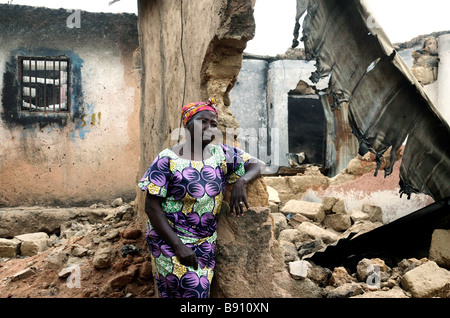 Nigeria: verbrannt und zerstört Häuser in Jos, zerstört während der Wahlen Gewalt im November 2008 Stockfoto