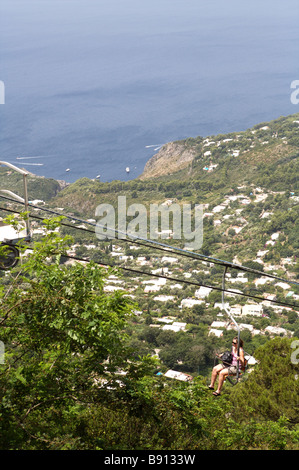 Ein Blick auf die Insel Capri und Ana Capri aus einer oben auf der Insel Stockfoto